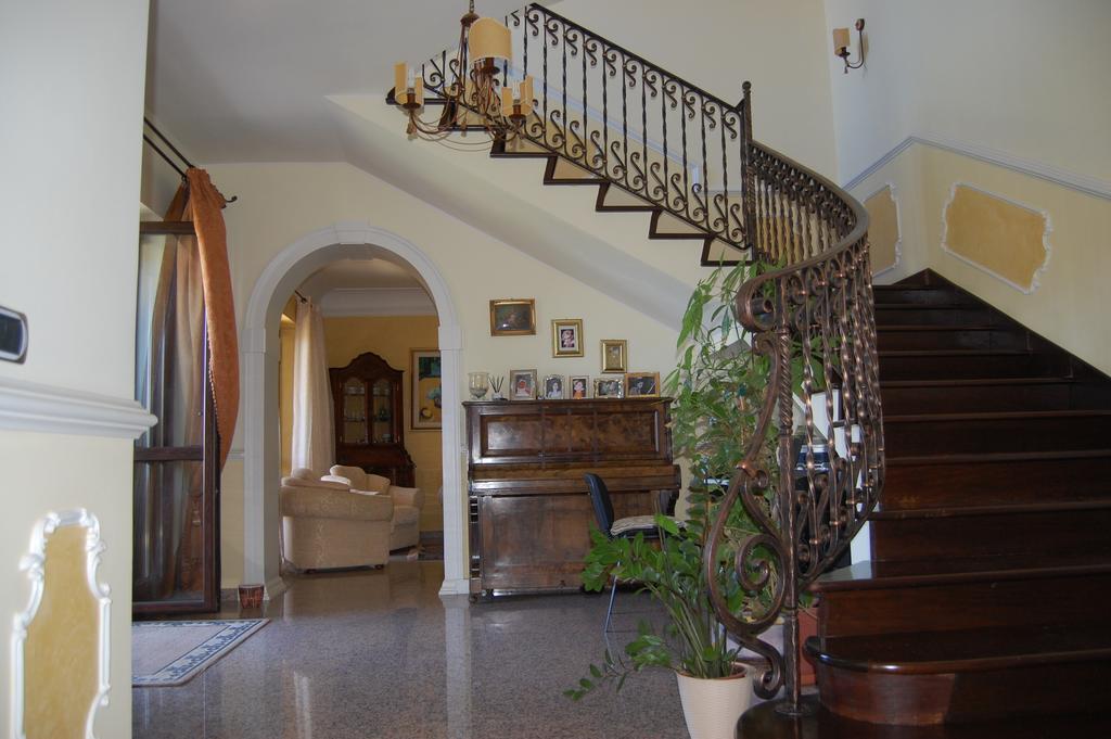 B&B Villa Francesca Soverato Marina Rum bild