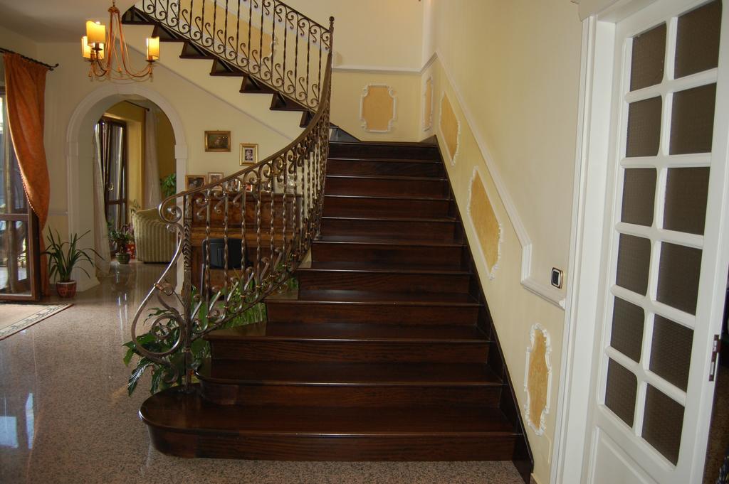 B&B Villa Francesca Soverato Marina Rum bild
