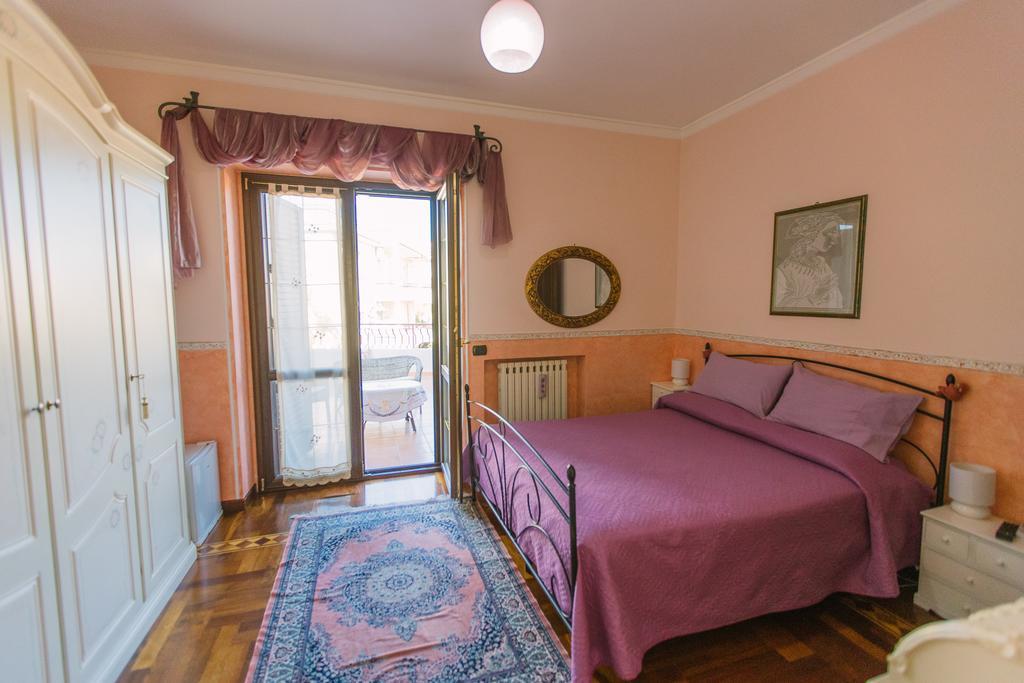 B&B Villa Francesca Soverato Marina Exteriör bild