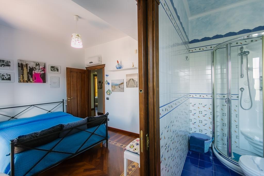 B&B Villa Francesca Soverato Marina Exteriör bild